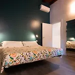 Apartament House